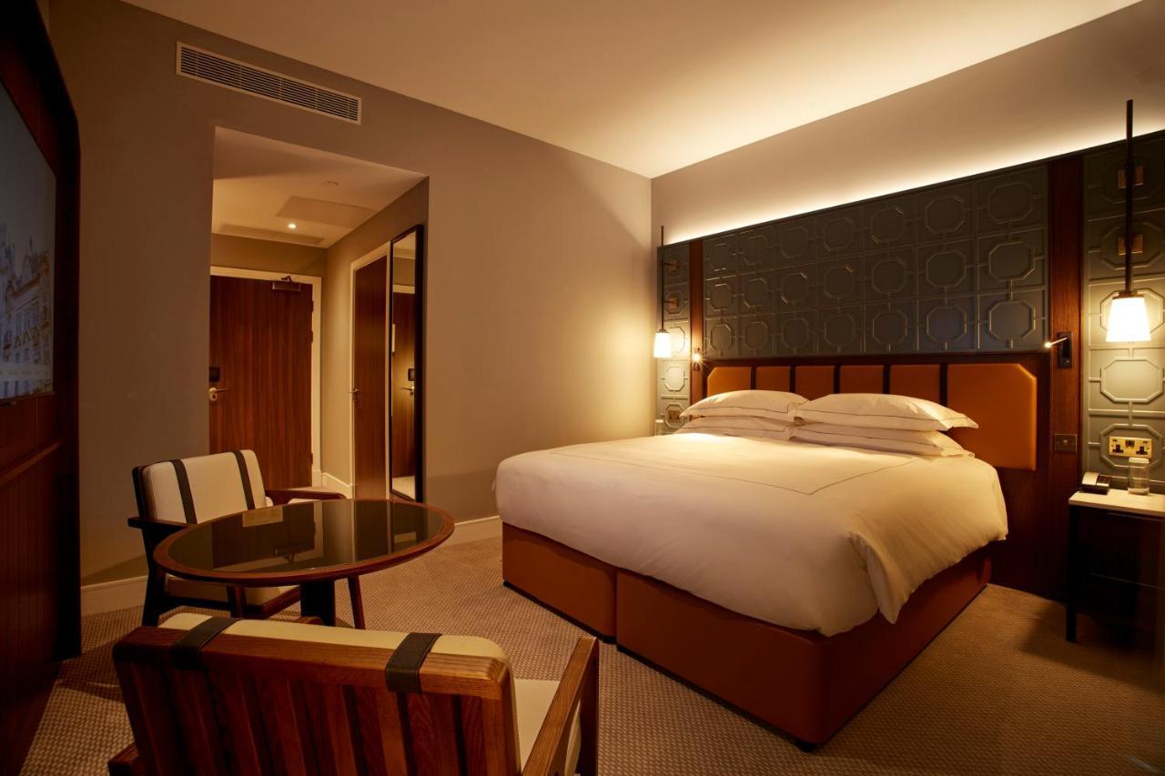 The Parkgate Hotel カーディフ エクステリア 写真